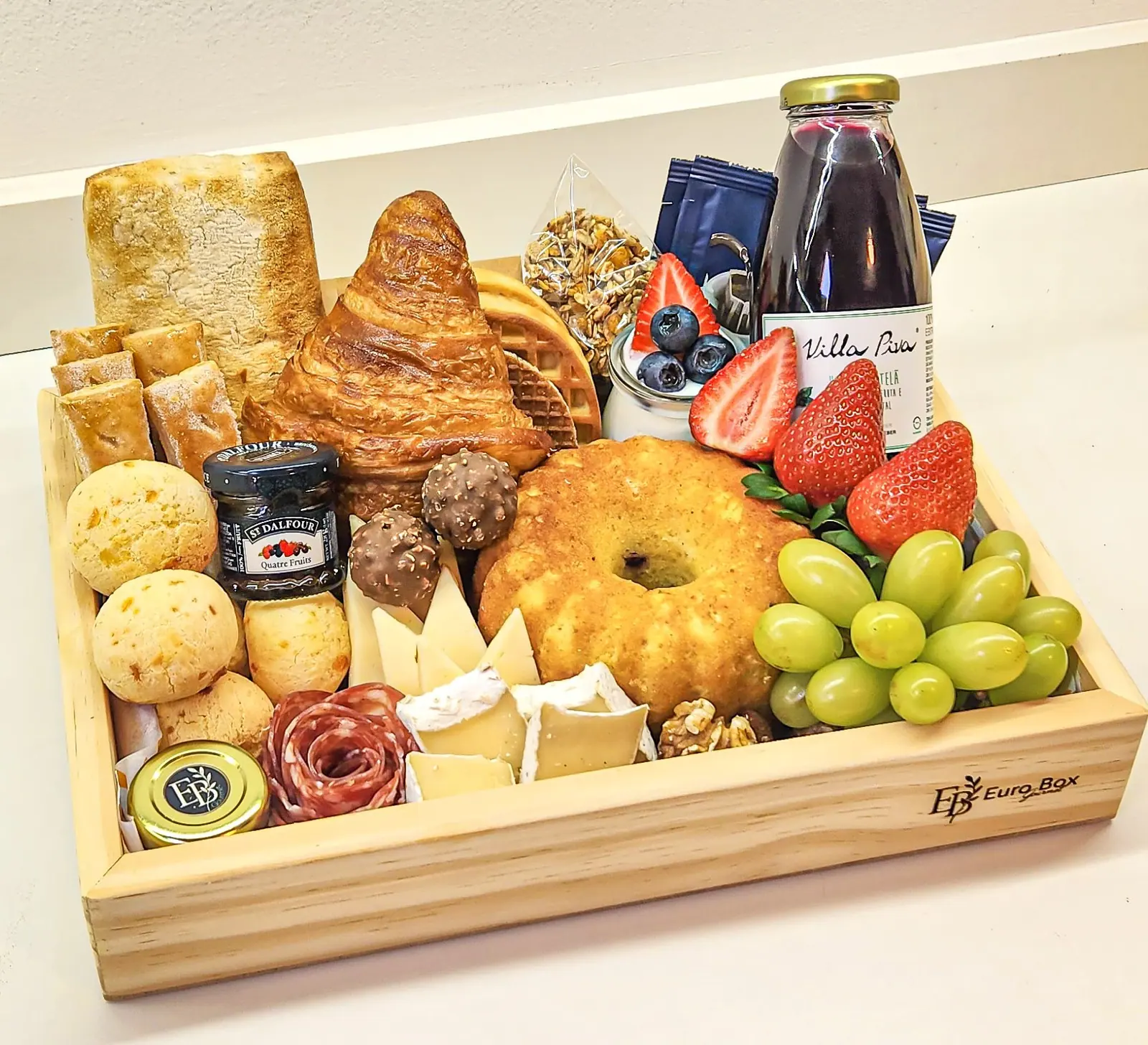 Cesta Delícias EuroBox Gourmet — Sabores que conquistam.